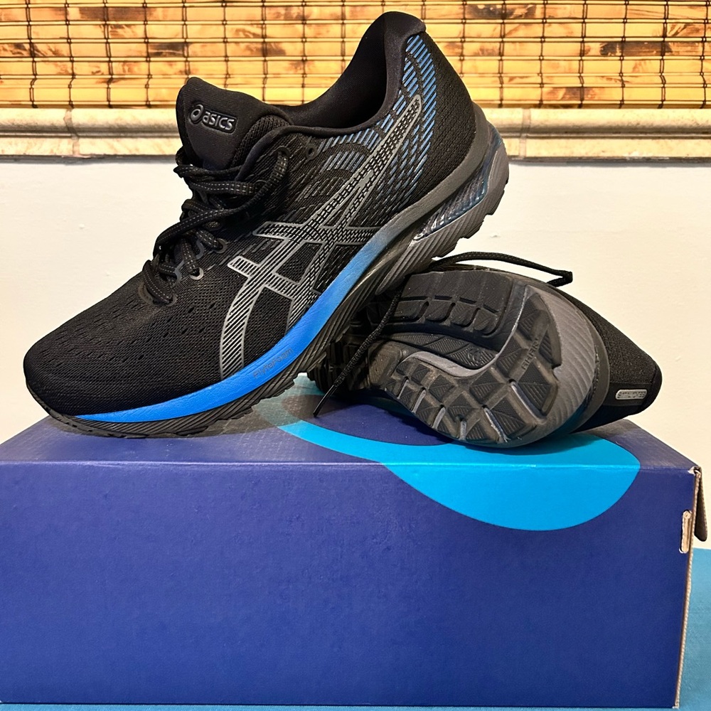 ASICS GEL- Cumulus 22 Men’s 9.5